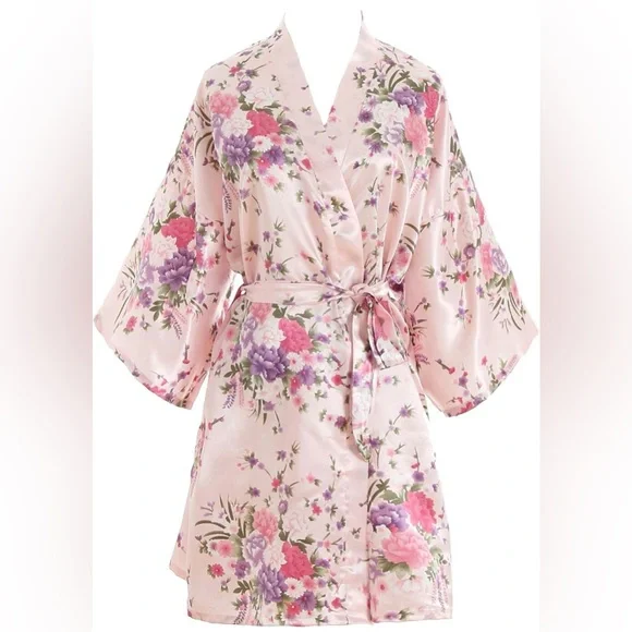 Amazon Pink Floral Satin Kimono - Picture 4 of 15